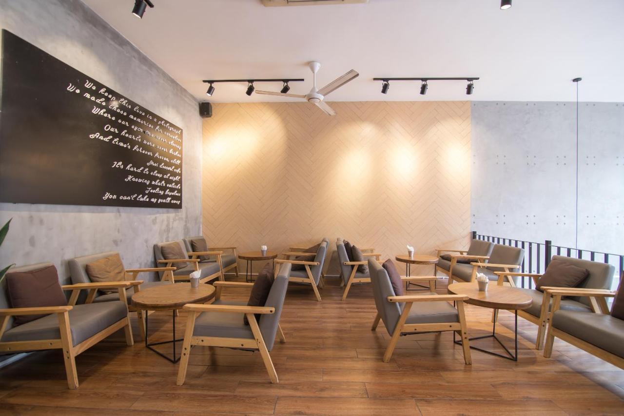 Reddoorz @ Tong Duy Tan Street (Adults Only) Hostel Hanoi Kültér fotó