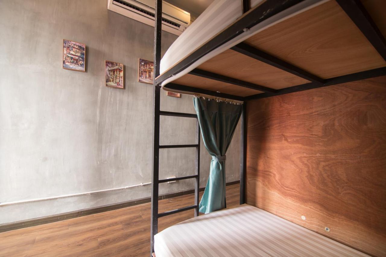 Reddoorz @ Tong Duy Tan Street (Adults Only) Hostel Hanoi Kültér fotó