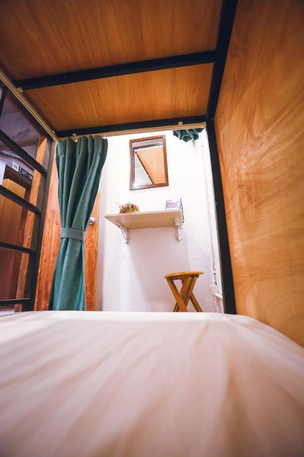 Reddoorz @ Tong Duy Tan Street (Adults Only) Hostel Hanoi Kültér fotó